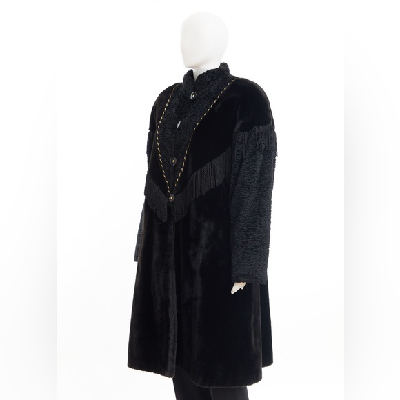 80’s faux fur coat with fringes and gold detail - Picture 3 of 7